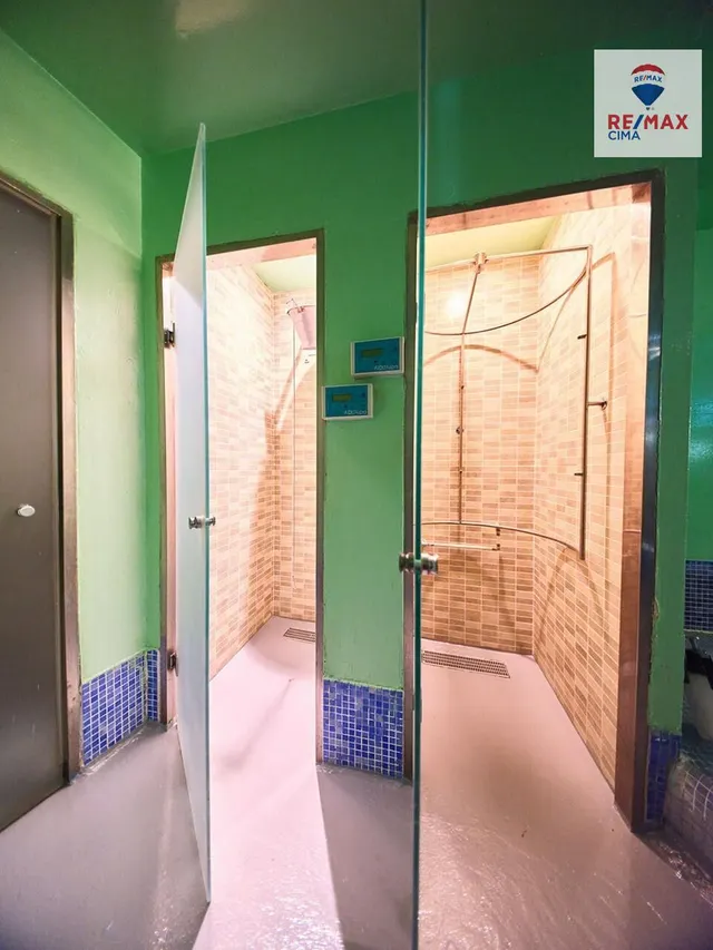 Inversión Prime: Oasis de Lujo en el corazón de Granada. — 14