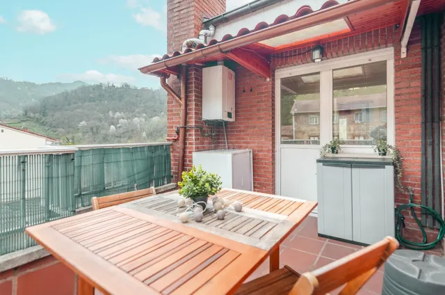 Piso en venta en calle Lago, Turón, con dos cocheras cerrada - foto 3