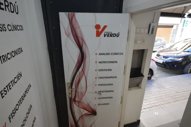 SE ALQUILA DESPACHO/GABINETE CON TODOS LOS SERVICIOS INCLUIDOS — 8