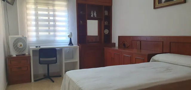 ALQUILER DE habitaciones  TEMPORALES  PARA ESTUDIANTES — 24