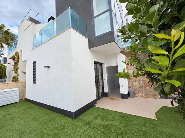Dúplex 3 habitaciones 98m² en venta - Lomas de Cabo Roig — 28