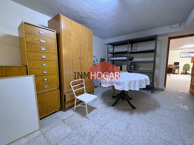 Exclusivo Chalet en Hervencias, Ávila - Un Oasis de Espacio y Tranquilidad — 23