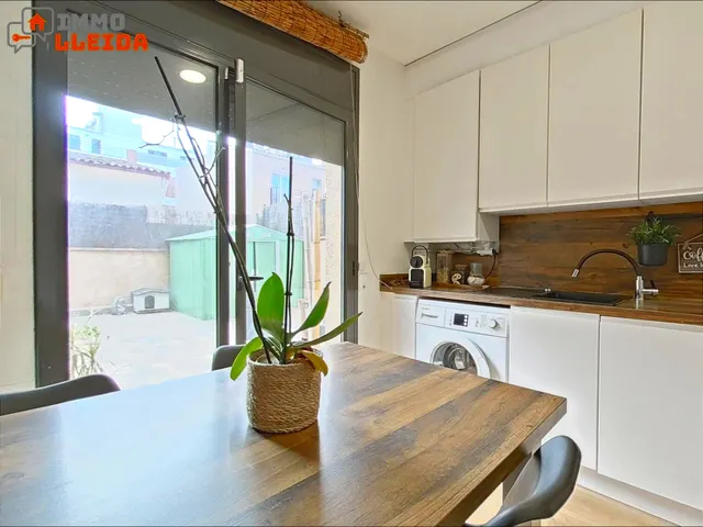Piso con terraza y garaje en Cerdanyola del Vallès — 21