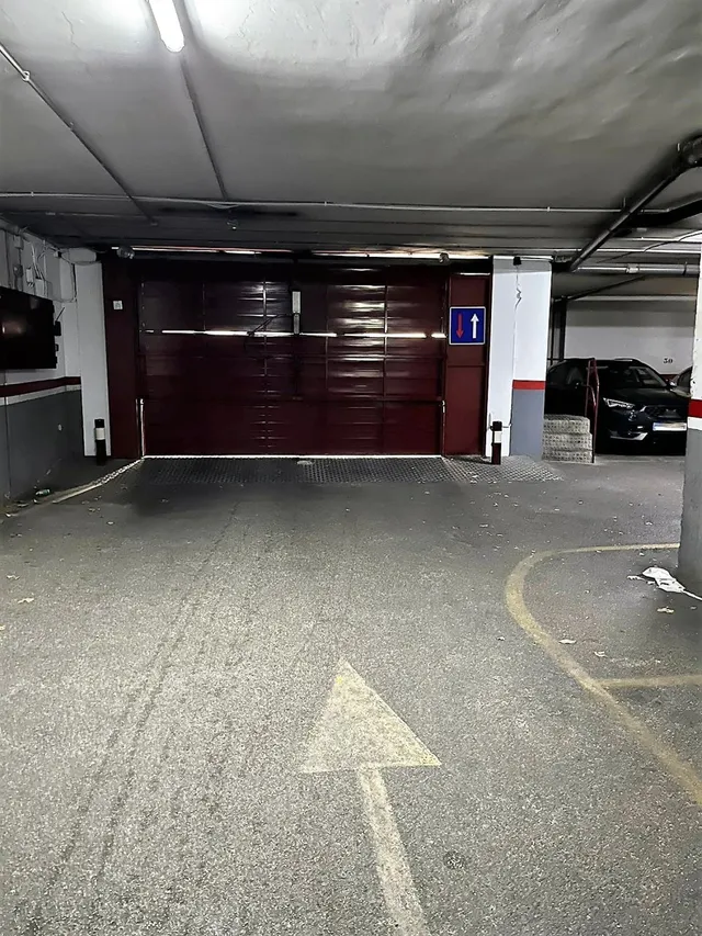 Parking en Venta — 4