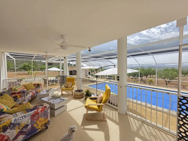 Villa 3 habitaciones 263m² en venta - Comunidad valenciana — 46