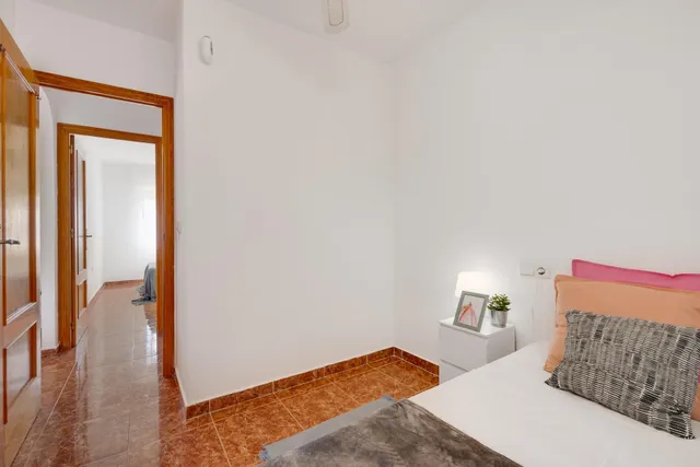 Apartamento de dos dormitorios en residencial con piscina comunitaria — 21