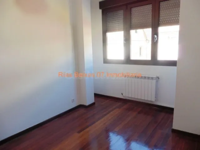 REF 4264 CASA DE PIEDRA 3 PLANTAS IDEAL INVERSIÓN ( VILABOA  - foto 4