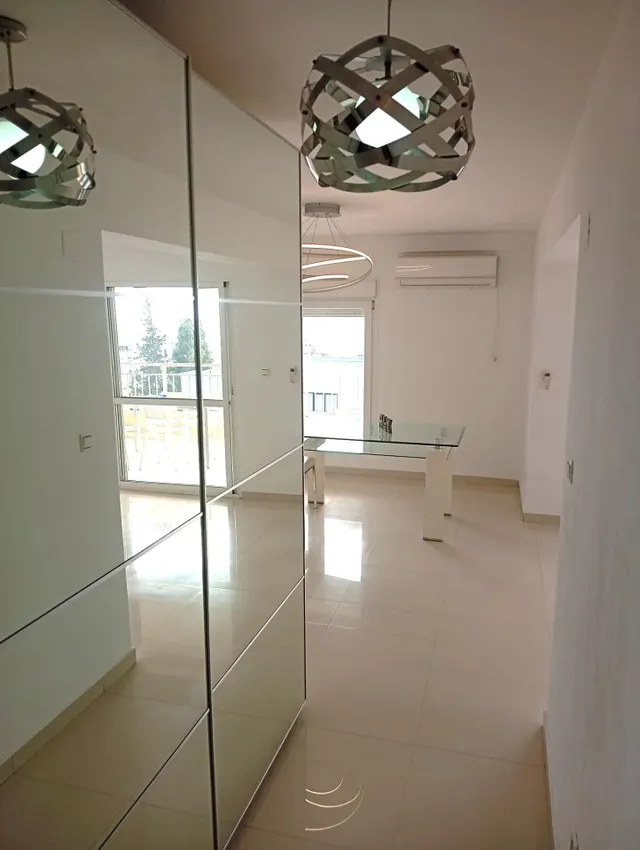Amplio y luminoso piso de 3 dormitorio con impresionantes vistas al mar en la Carihuela, Torremolinos — 29
