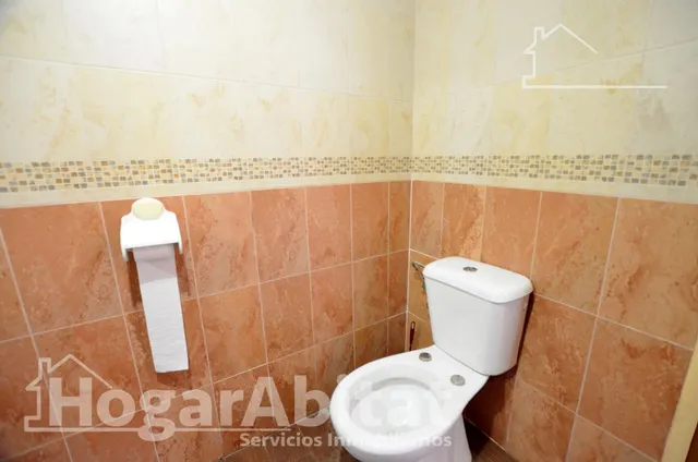 ¡MAGNÍFICO ADOSADO! AMPLIO Y LUMINOSO CON TERRAZA Y TRASTERO — 30