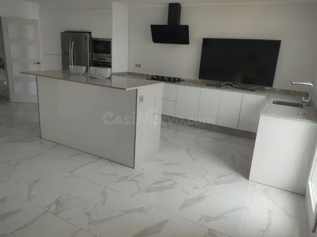CASA INDEPENDIENTE CON ACABADOS DE LUJO - foto 4