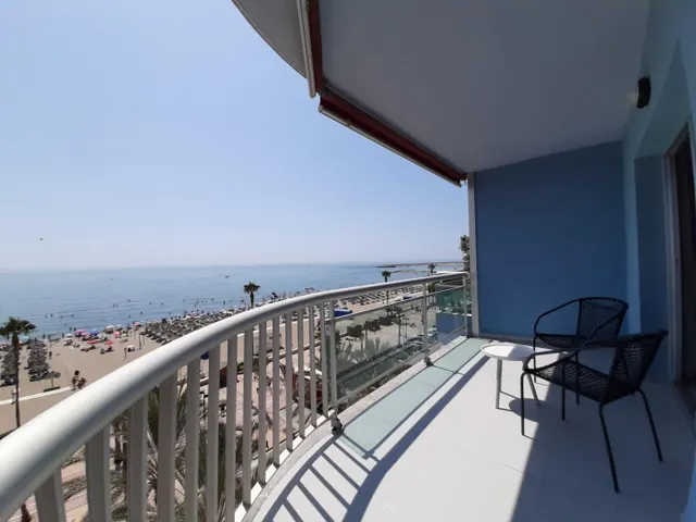 Alquiler vacacional en primera línea de playa.  VFT/MA/49044 / NRUA: ESFCTU0000290390002355820000000000000000VFT/MA/490447 — 4