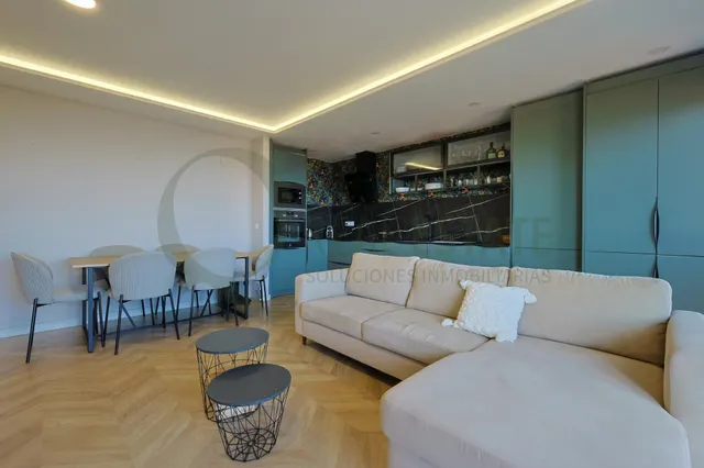 Ático con vistas al mar y solárium privado de 76 m2 en Coveta Fumá. — 10
