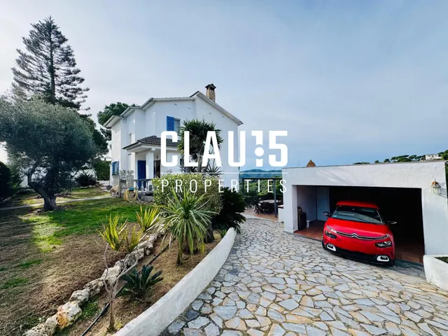 Casa unifamiliar en venta en Sant Cebrià de Vallalta con pis - foto 3
