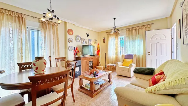 ADOSADO DE 3 DORMITORIO Y 2 BAÑOS EN ORIHUELA COSTA (ZONA LOS DOLSES) — 16