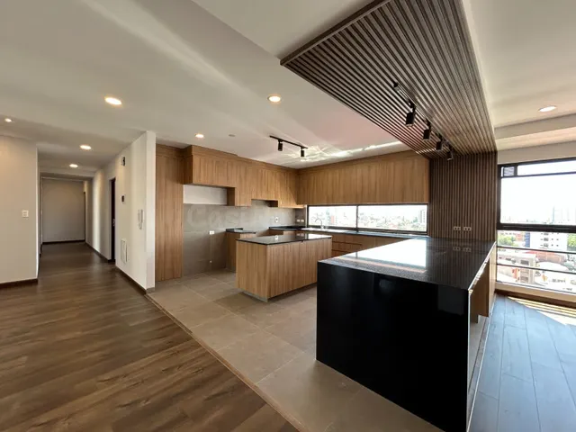 Dúplex 4 habitaciones 426m² en alquiler - Sarco — 3