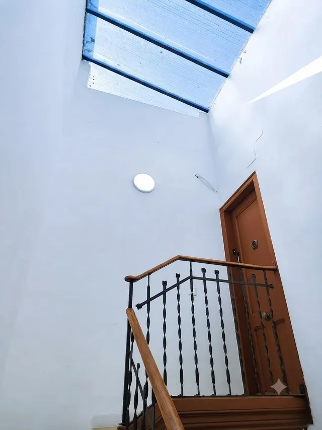 Edificio 243m² en venta - El Camp de l`Arpa del Clot — 13