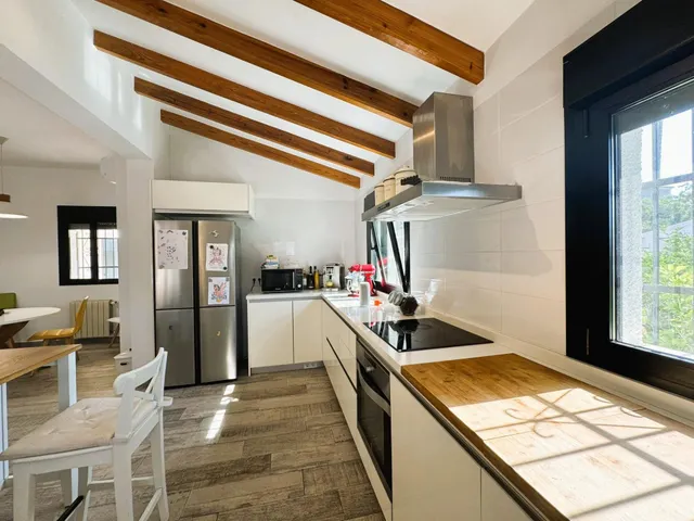 EXQUISITO CHALET A UN PASO DE LA PLAYA Y EL CASCO URBANO — 25