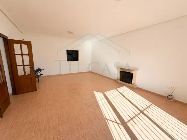 Grandioso chalet rústico en venta con división horizontal en parcela de 1.000 m2 — 6