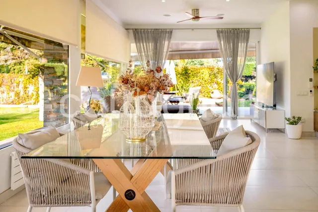 Exclusiva vivienda en Cruz de Gracia: elegancia, amplitud y privacidad — 31
