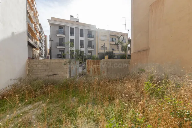 Solar en venta en el centro de Motril - foto 5