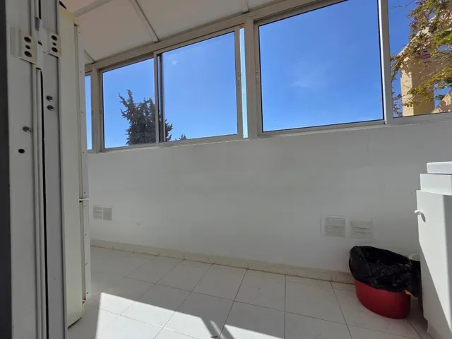 ATICO EN EL CONSUL — 13