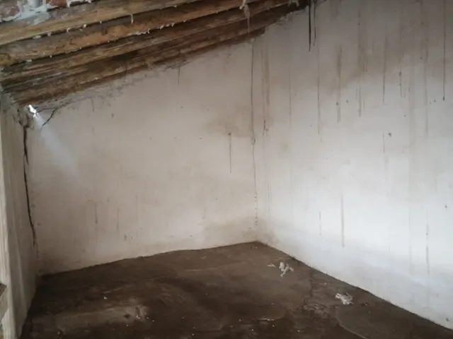 CASA UNIFAMILIAR DE DOS PLANTAS (ANTES BAR) — 11