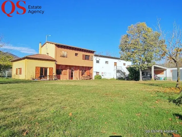 Casa con la nave en Cellera de Ter - foto 2