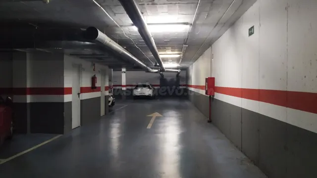 Oportunidad en Mairena del Aljarafe: Plazas de garaje con ha - foto 3