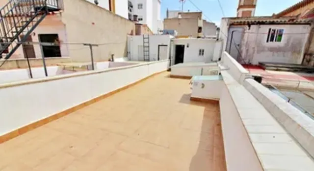 CASA EN CASTELLON CENTRICA A DOS CALLES — 15