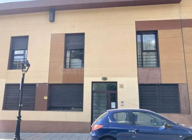 SE VENDE piso OKUPA en C Carracastillo 10 de Chiloeches - foto 2