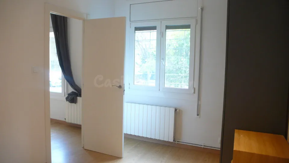 Piso reformado en venta en Carrer Sant Isidre, El Poble Sec - Parc de Montjuïc