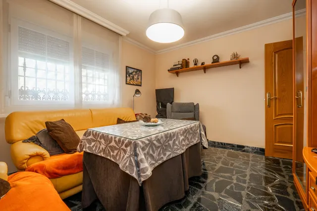 Magnífica casa unifamiliar de 4 dormitorios grandes en Otura — 39