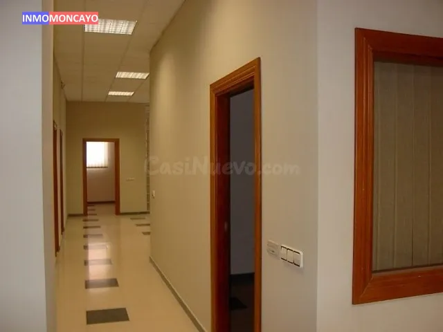 SE ALQUILA LOCAL REFORMADO EN PLENO CENTRO DE TUDELA - foto 3