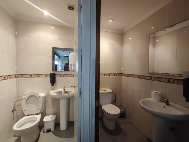 LOCAL COMERCIAL EN VENDA AL CENTRE DE VILANOVA DEL CAMÍ — 8