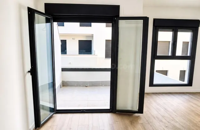 Piso moderno con terraza, piscina en la azotea y garaje al l - foto 3