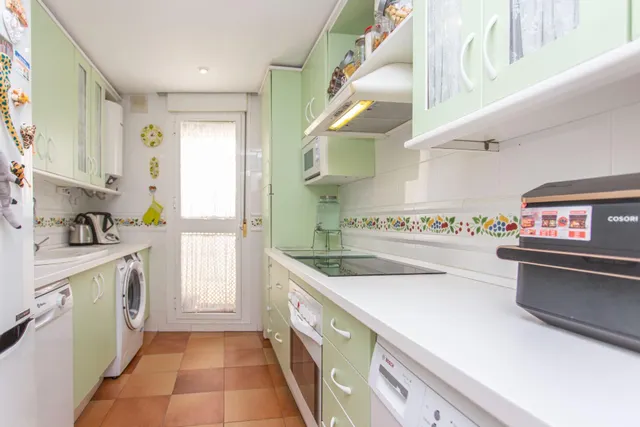 Se vende piso en planta baja en el centro (vpo) — 4