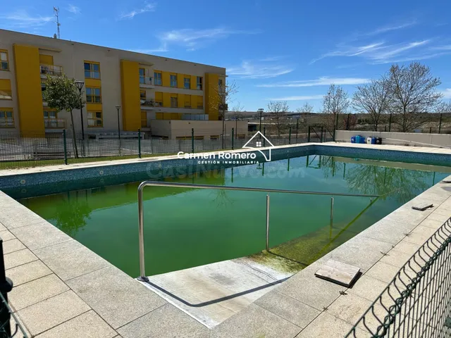 PISO DE 2 DORMITORIOS CON GARAJE Y TRASTERO EN HUERTA OTEA "