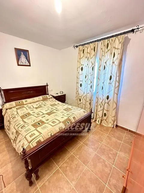 ADAMUZ - FINCA AGRICOLA DE 6 Has. CON CASA. — 12