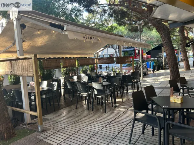 En venta Local Bar - Restaurante alquilado con terraza en el - foto 2