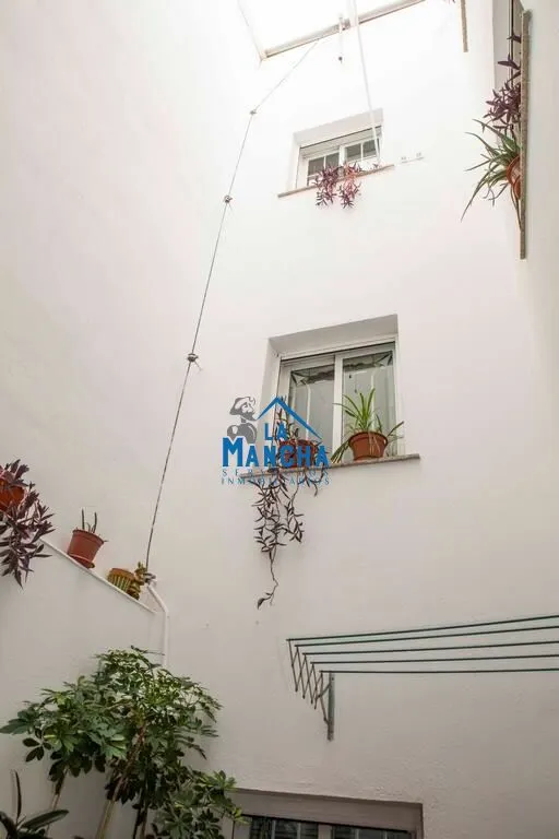 *595.000€* inmobiliaria la mancha vende casa en el barrio de san pablo de Albacete — 33