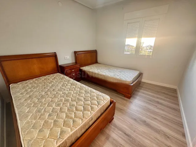MARAVILLOSA CASA REFORMADA CON 232M2 A TAN SOLO 5 MIN DE ORI - foto 4