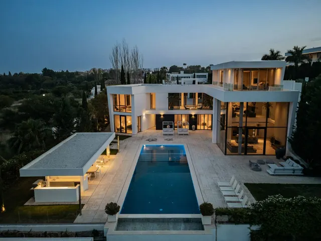 Chalet 6 habitaciones 722m² en venta - Costa del Sol — 16