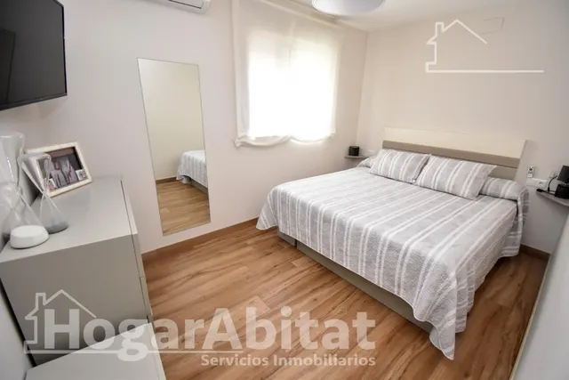 BONITA CASA TOTALMENTE REFORMADA CON GARAJE Y GRAN TERRAZA — 10