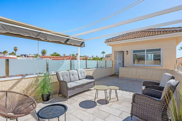 Villa 3 habitaciones 250m² en venta - Centro de la Ciudad Quesada — 37
