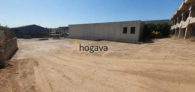 SOLAR Y NAVE INDUSTRIAL EN VENTA - foto 2