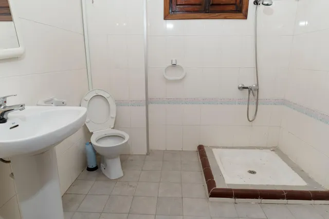 EDIFICIO A REHABILITAR - DOBLE OPCIÓN DE DESARROLLO — 17