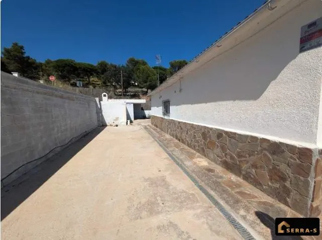 CASA A CUATRO VIENTOS CON VISTAS AL MAR PARA INVERSOR EN ST. CEBRIÀ DE VALLALTA — 13