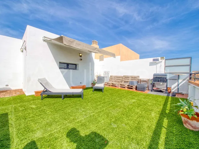 Ático en venta de 2 dormitorios y 2 baños en Gran Vía, Alicante — 6