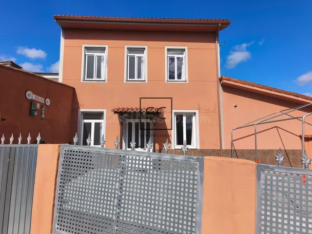 Casa con dos viviendas independientes en Leiro, Miño - foto 2