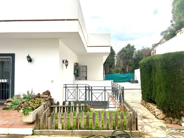 Fantástica villa mediterránea en venta — 24